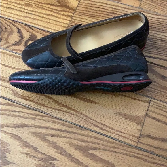 Shoes - Picture 2 of 4